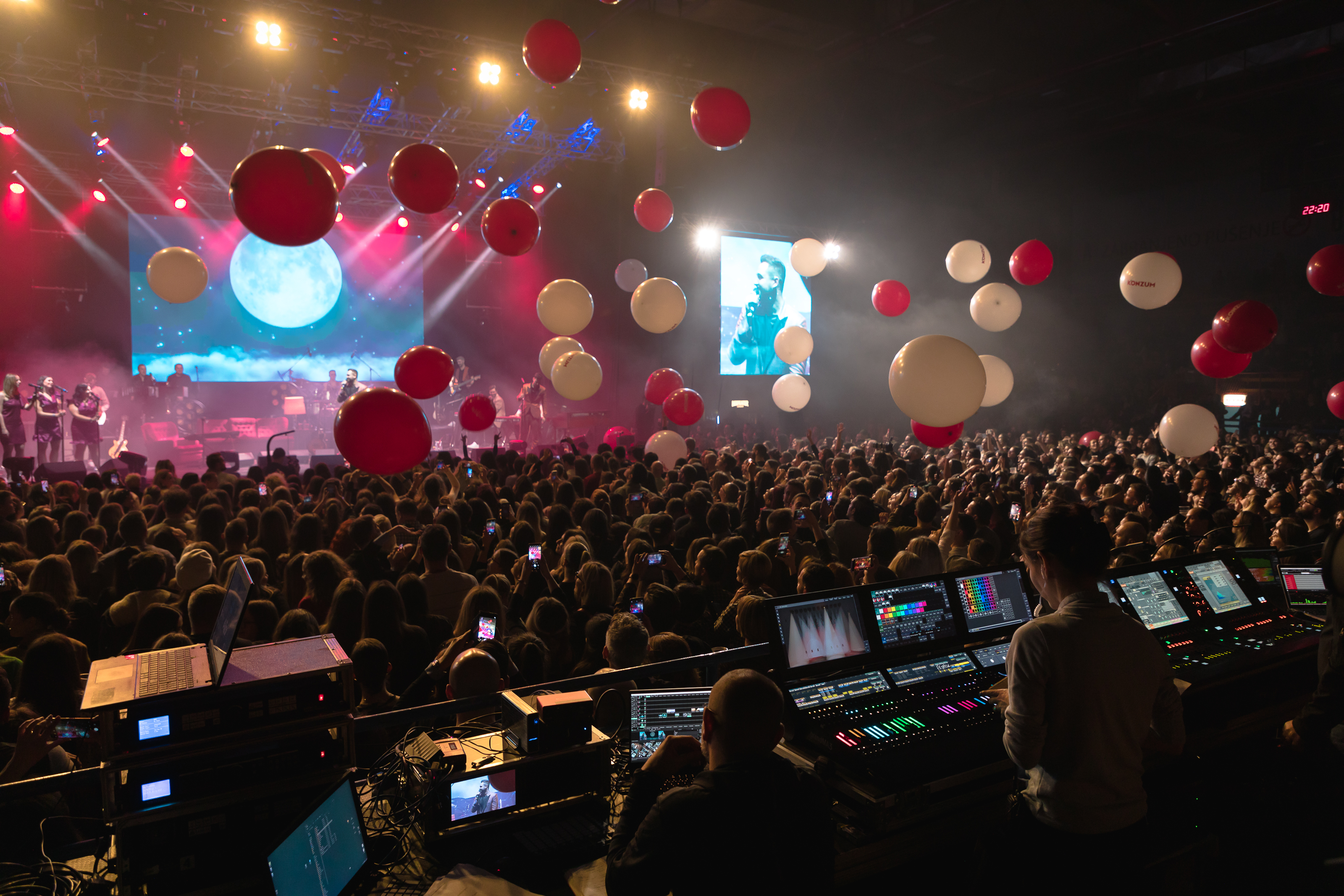 Live miksanje audija i rasvjete