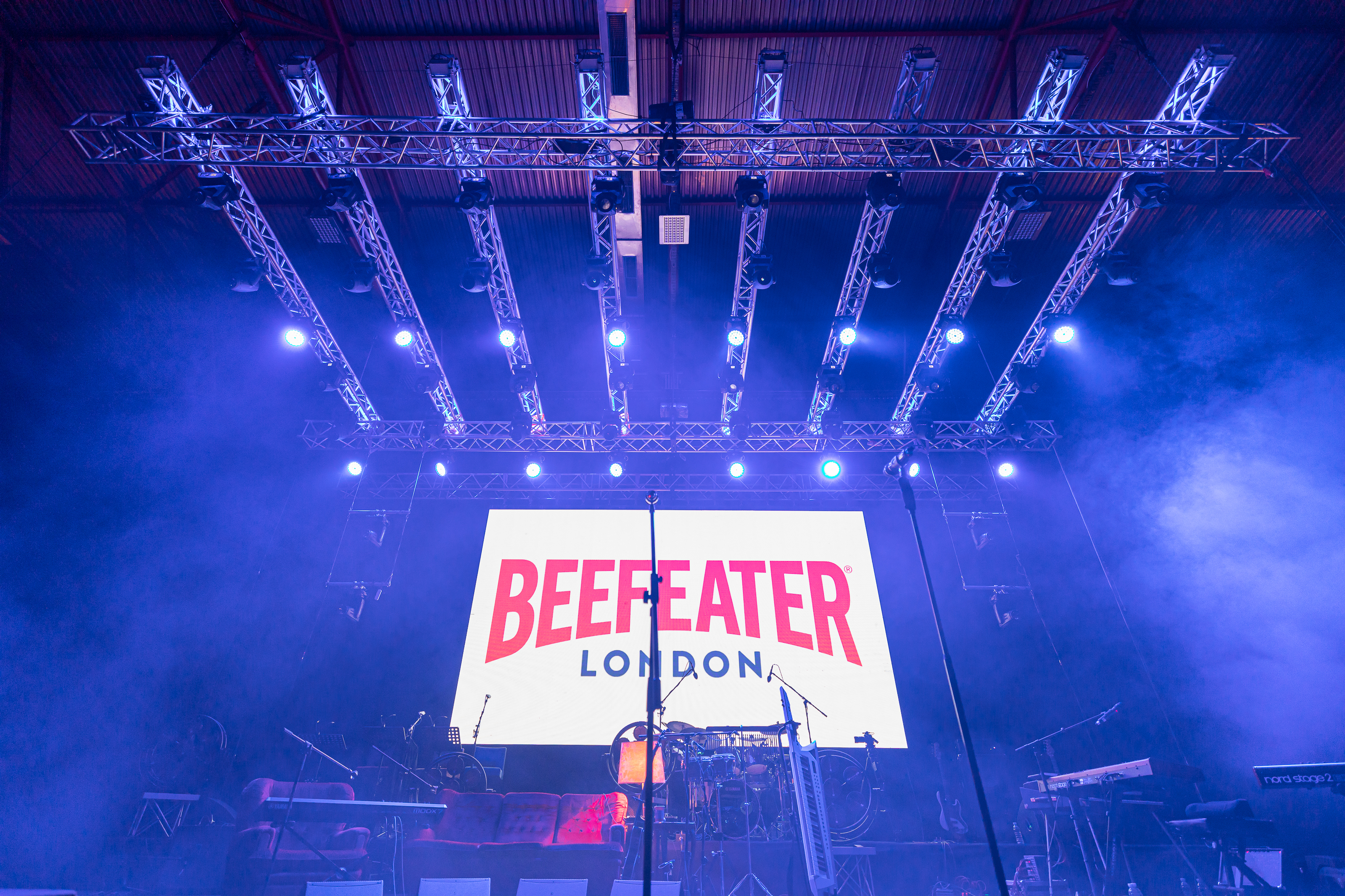 Najam konstrukcija i pozornica                                    